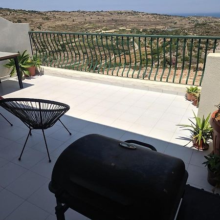 Gaia Penthouse Sea And Country Views Home St. Paul's Bay Exteriör bild