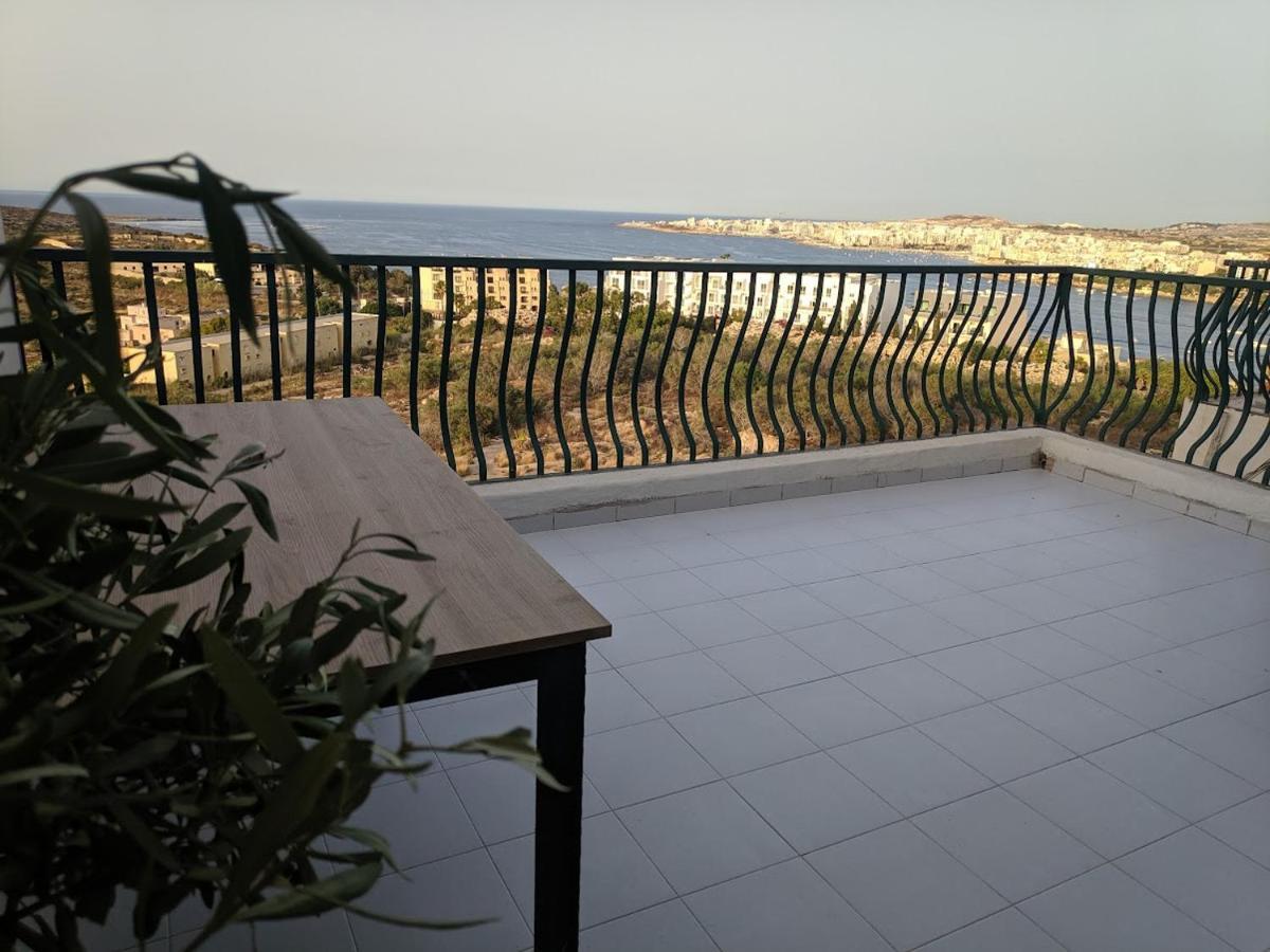 Gaia Penthouse Sea And Country Views Home St. Paul's Bay Exteriör bild