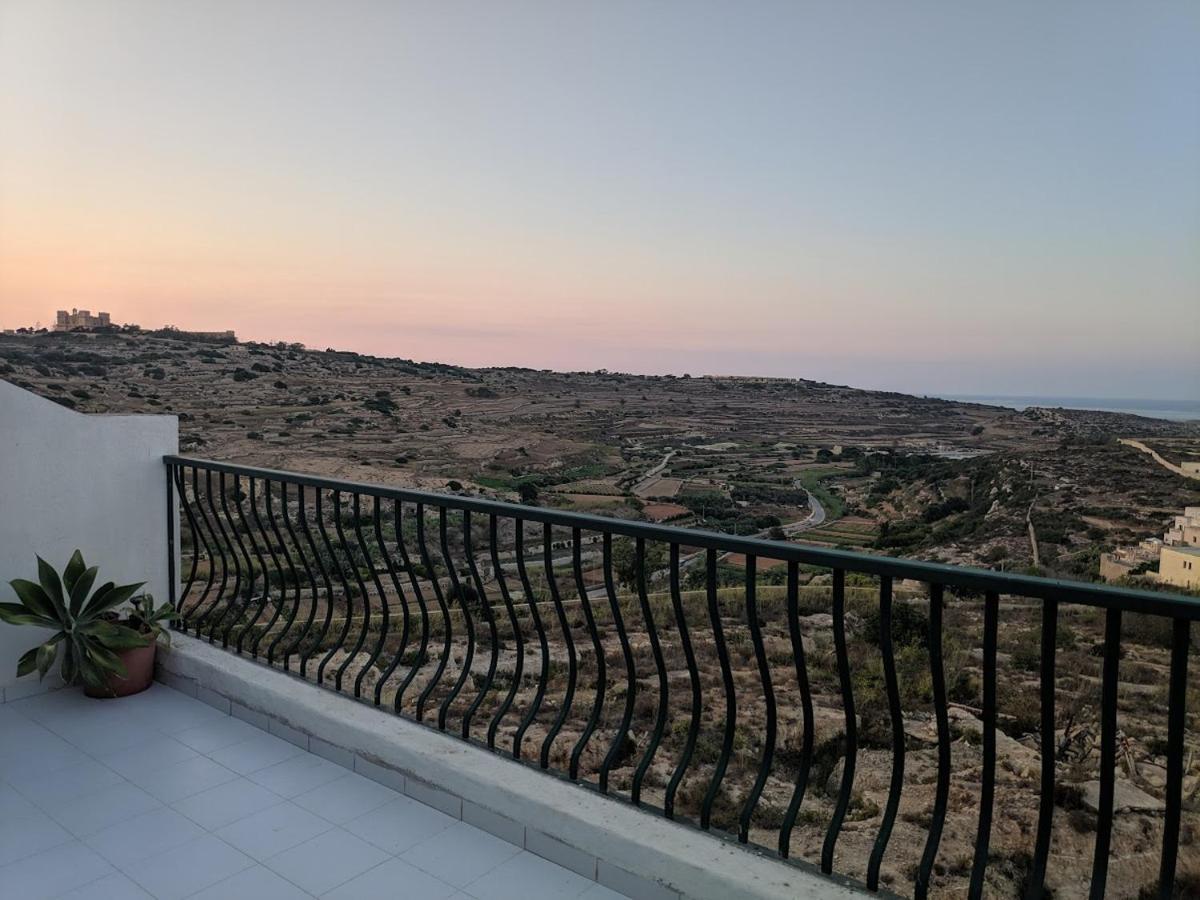 Gaia Penthouse Sea And Country Views Home St. Paul's Bay Exteriör bild